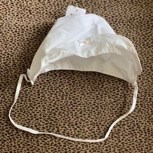 NWT Baby Bonnet